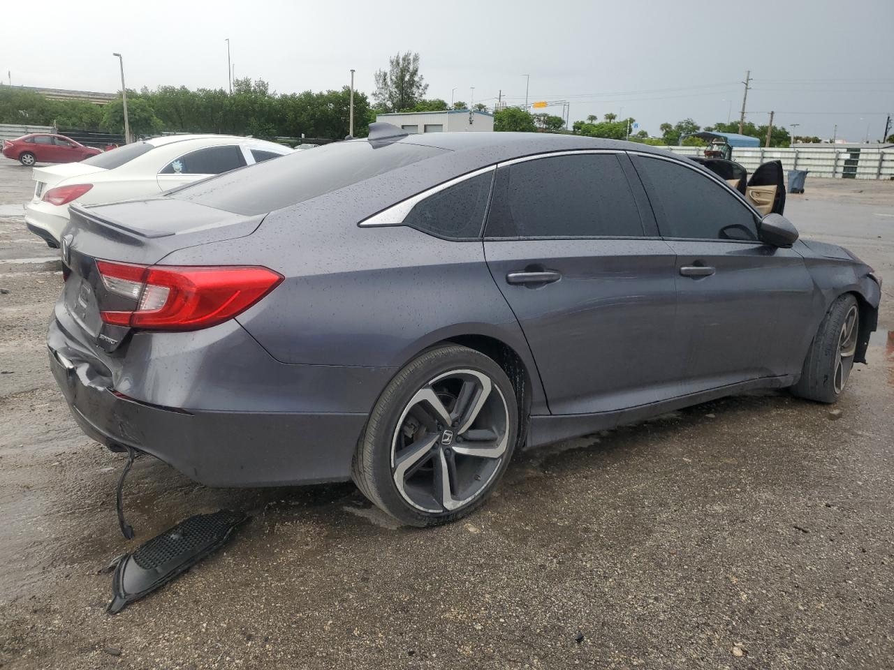 2020 Honda Accord - Image 3