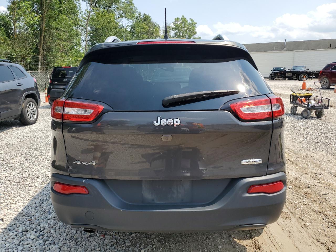 2016 Jeep Cherokee Latitude VIN: 1C4PJMCB0GW182239 Lot: 64288854