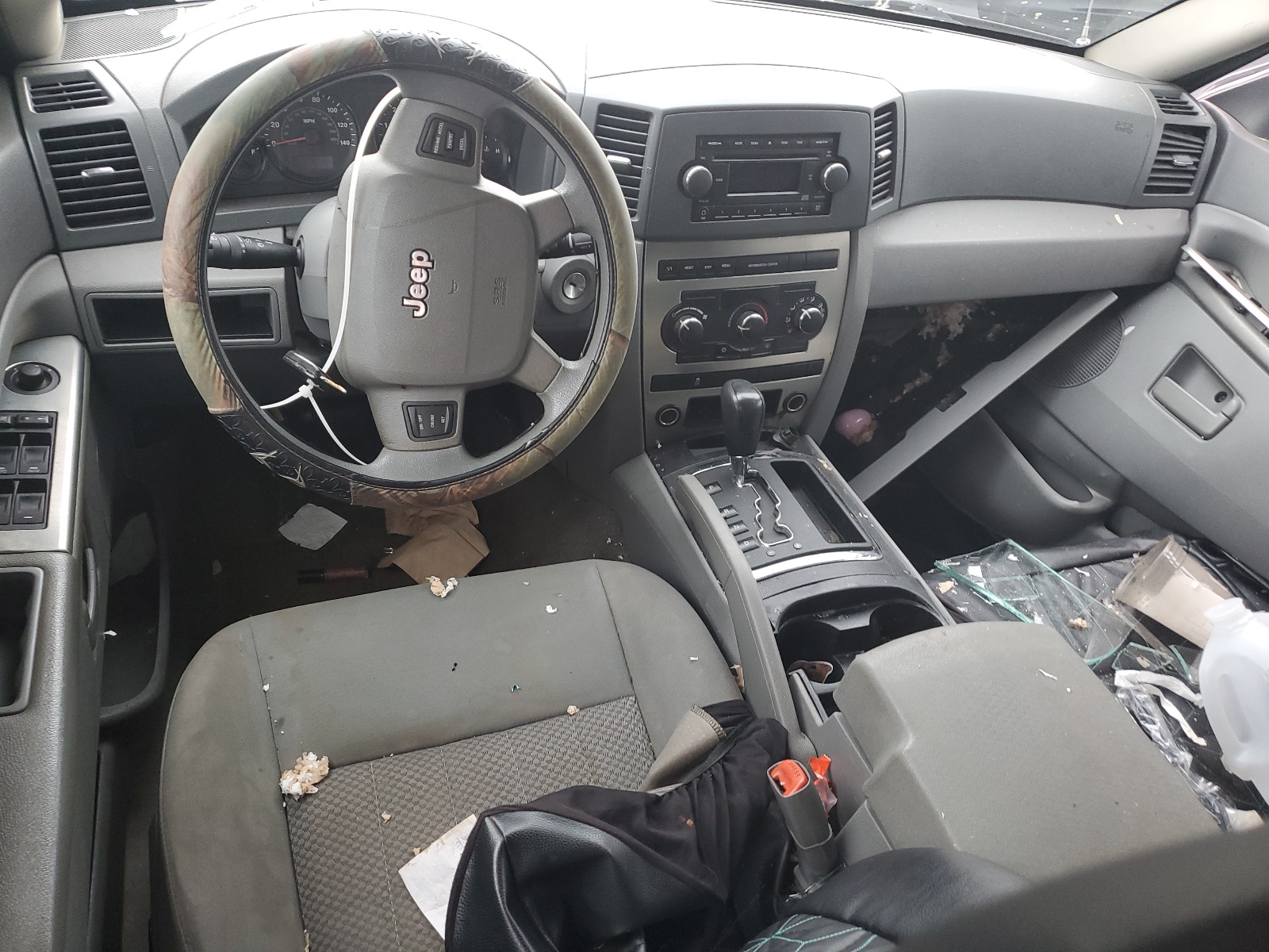 1J4GR48K16C113703 2006 Jeep Grand Cherokee Laredo