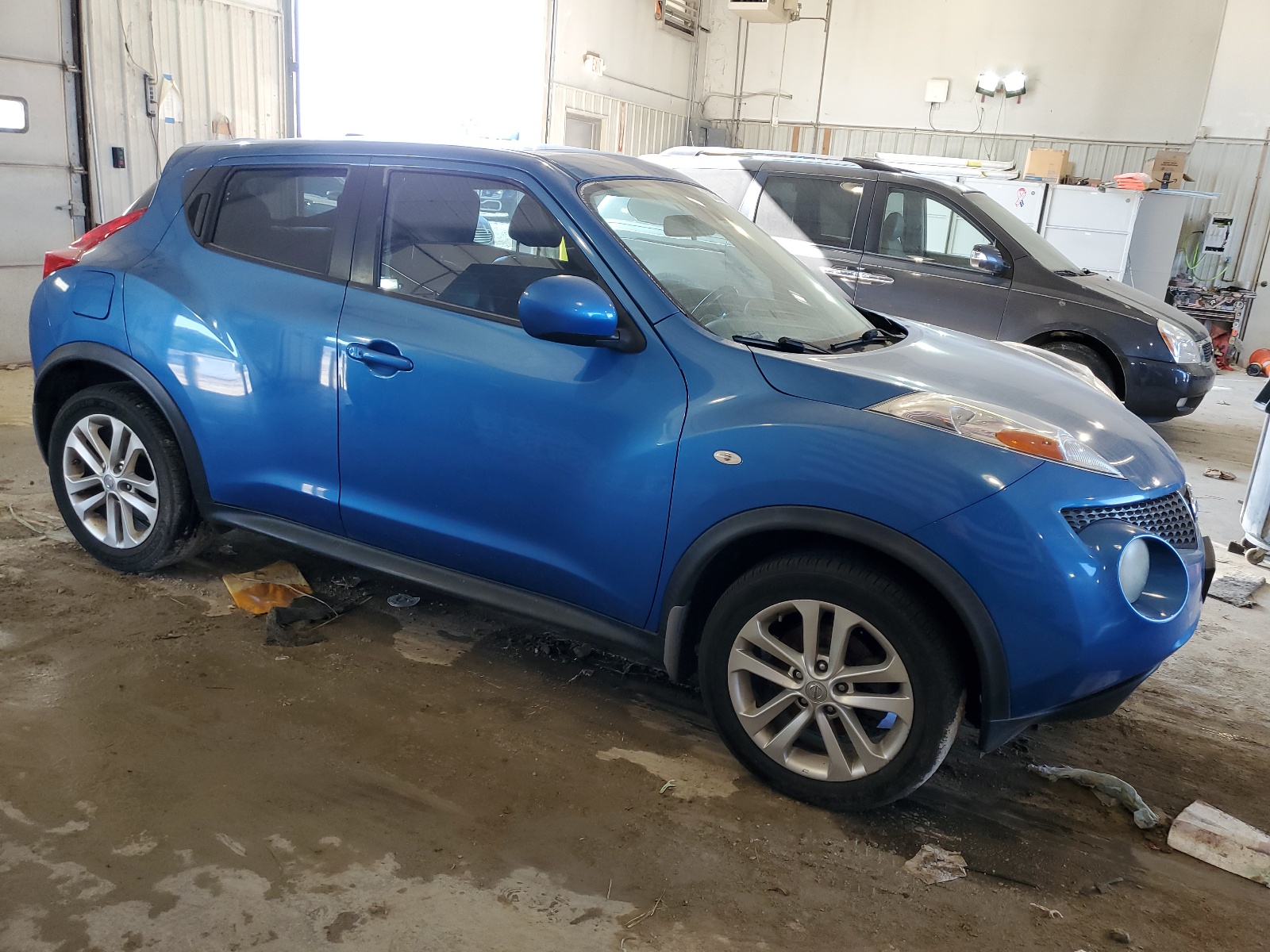 2012 Nissan Juke S vin: JN8AF5MR9CT103160