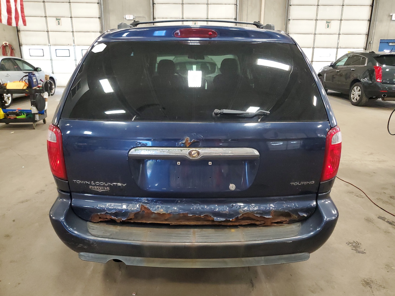 2C8GP54L95R582977 2005 Chrysler Town & Country Touring