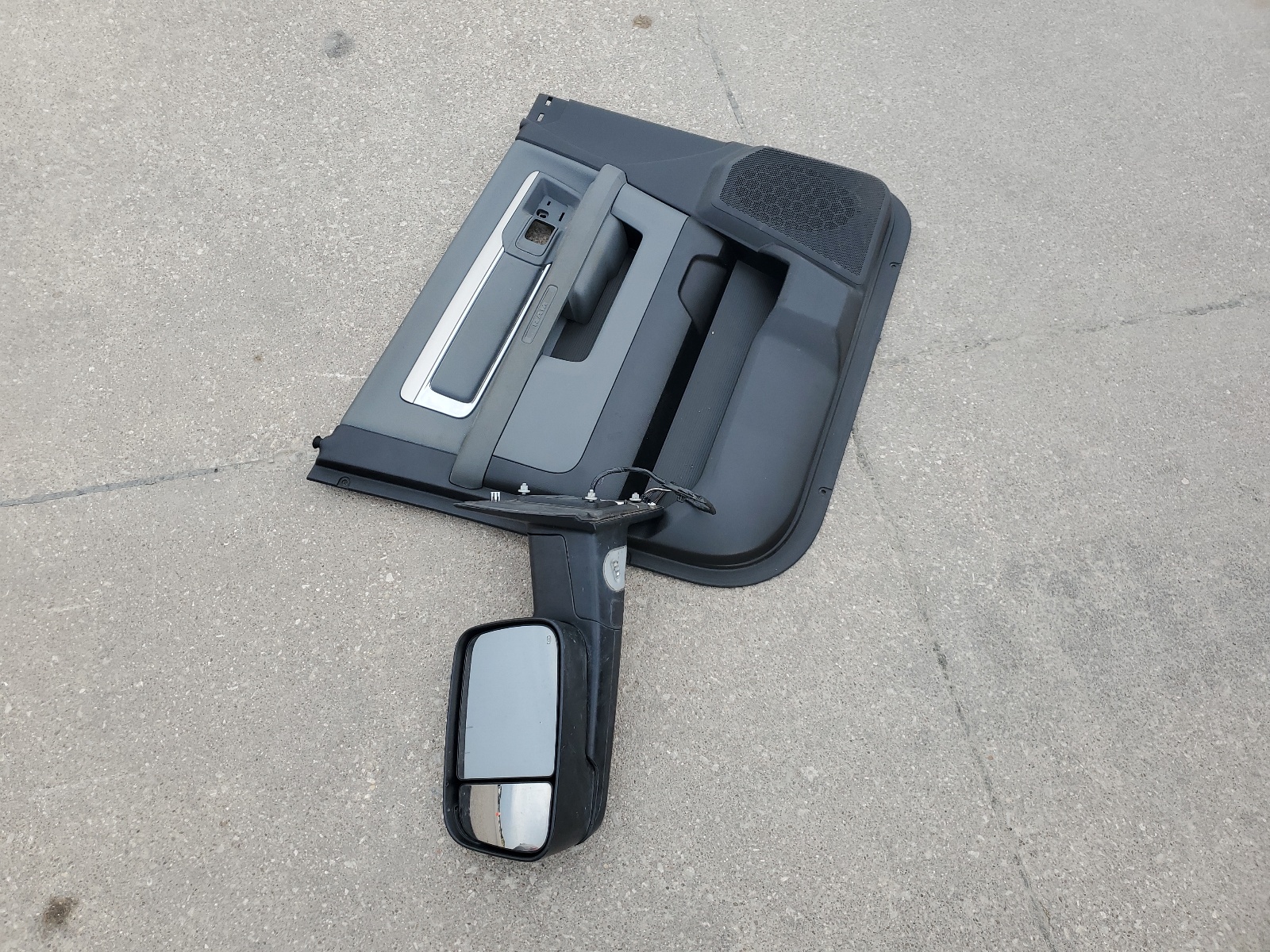 1C6RR6LT5FS761908 2015 Ram 1500 Slt