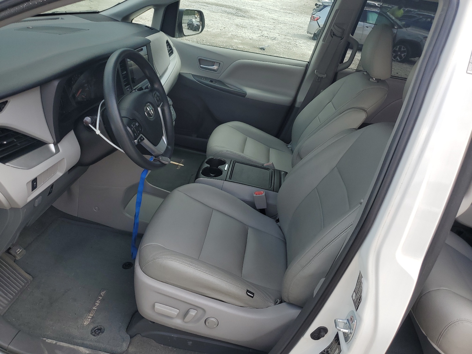 5TDKZ3DC2HS849222 2017 Toyota Sienna Le