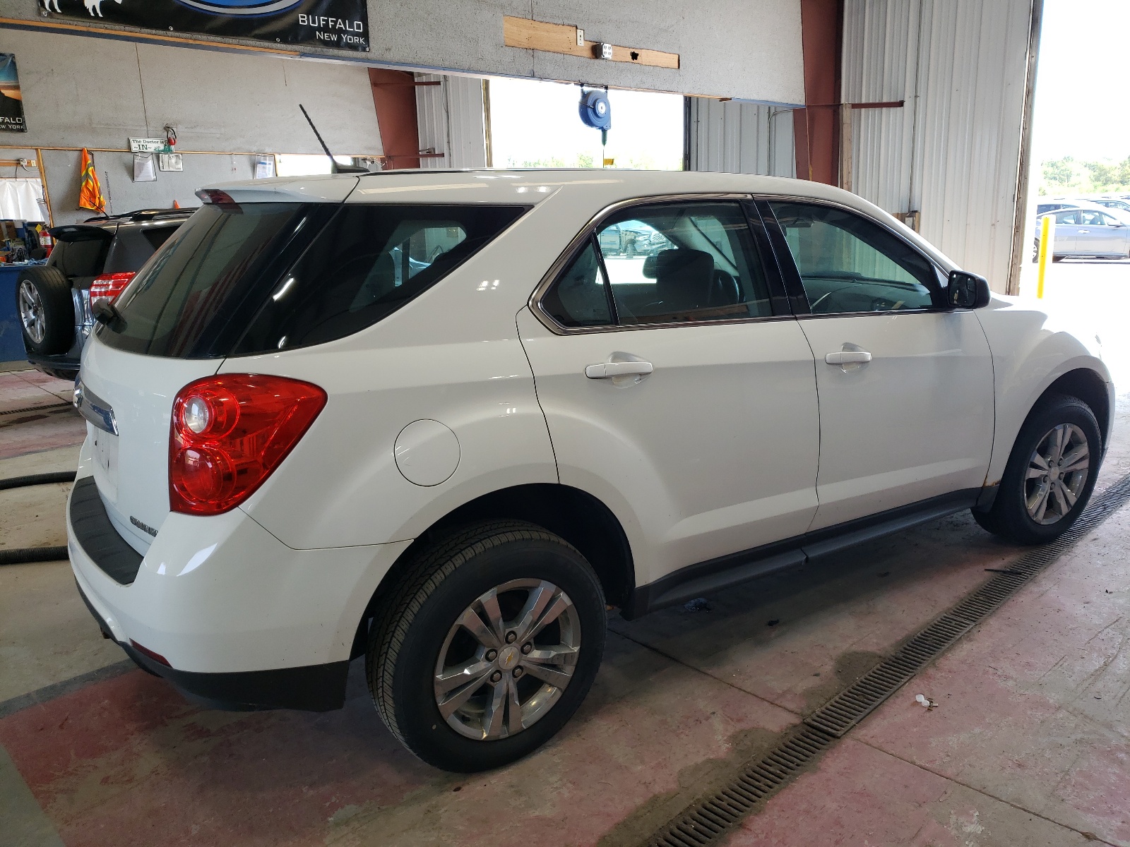 2014 Chevrolet Equinox Ls vin: 2GNALAEKXE6343139