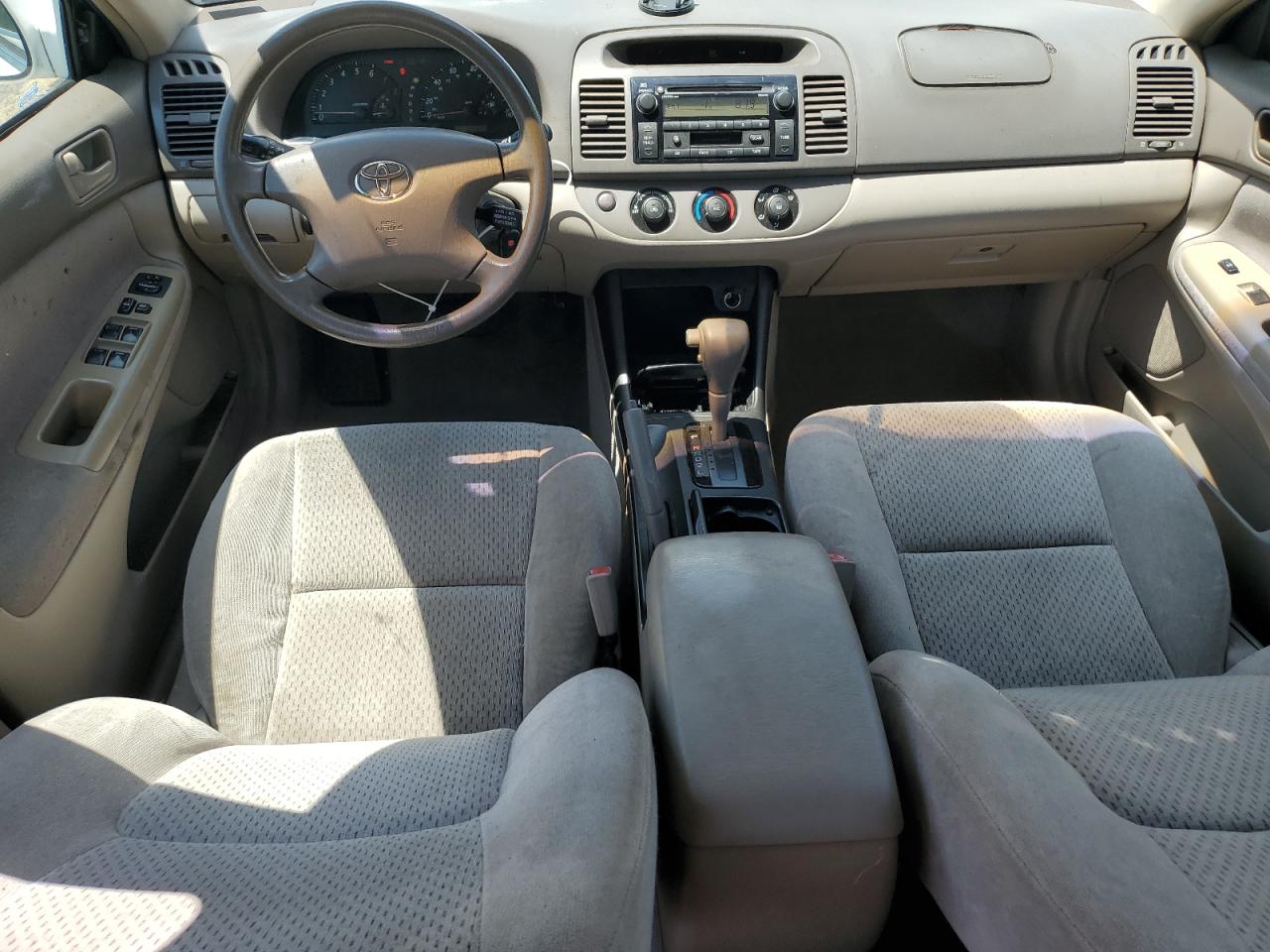 2003 Toyota Camry Le VIN: 4T1BE32K03U201240 Lot: 62929014