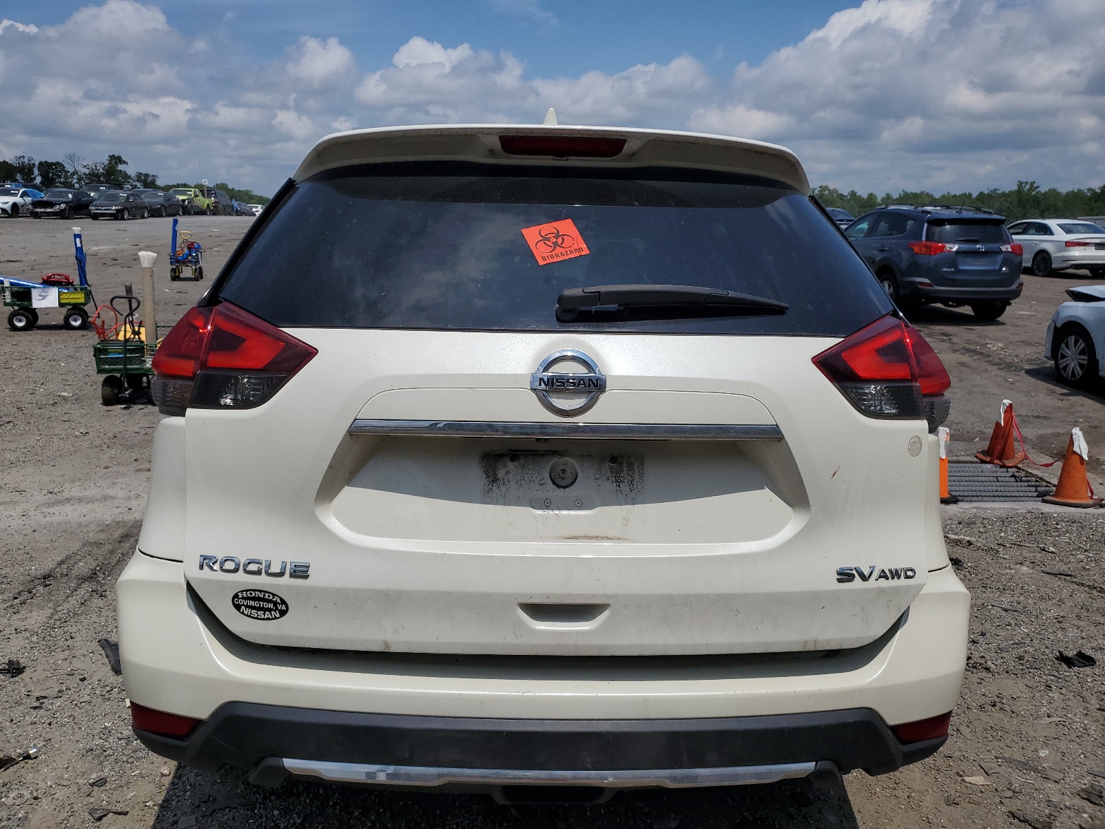 KNMAT2MV6JP550227 2018 Nissan Rogue S