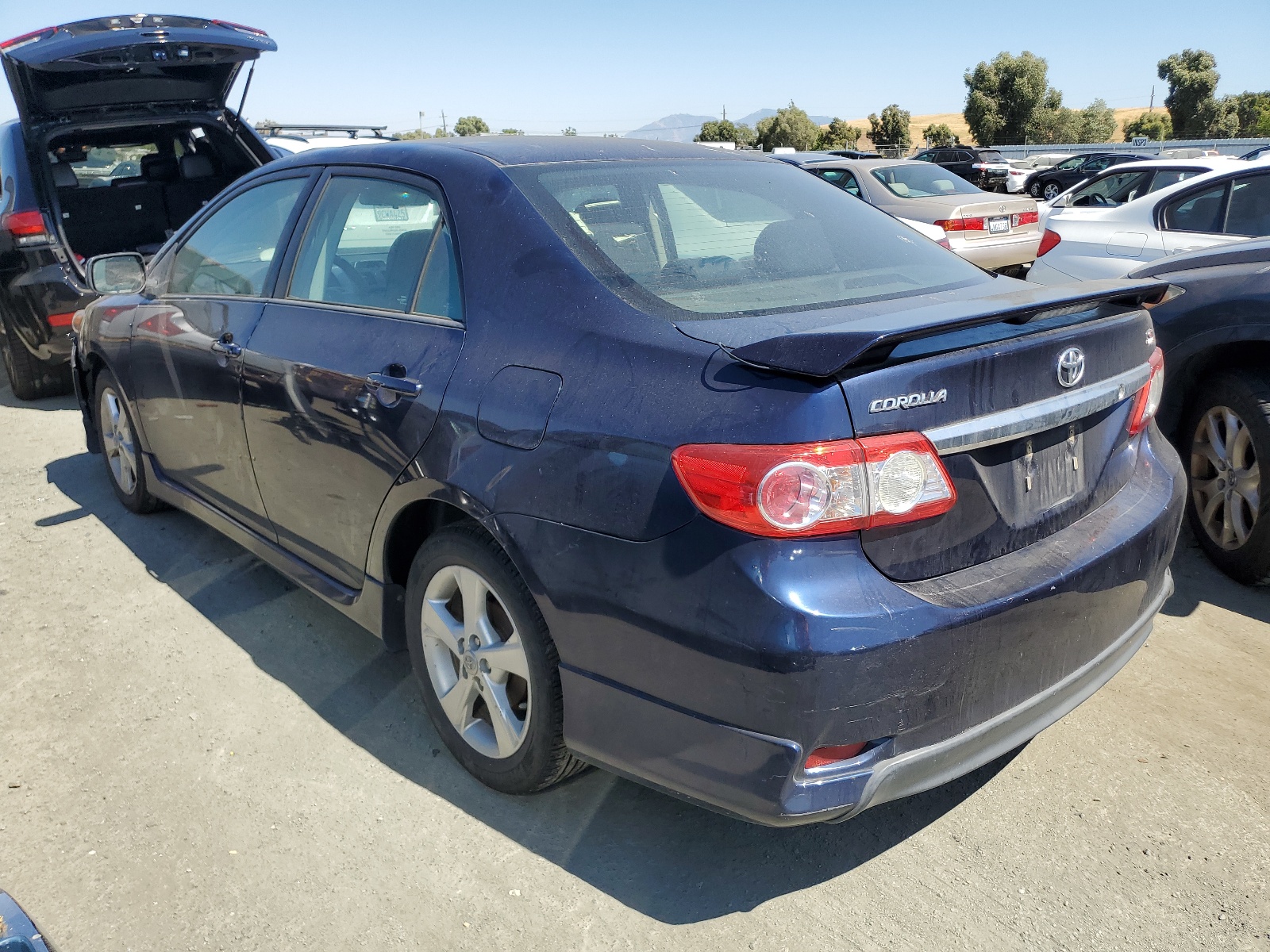 2012 Toyota Corolla Base vin: 5YFBU4EE4CP047745