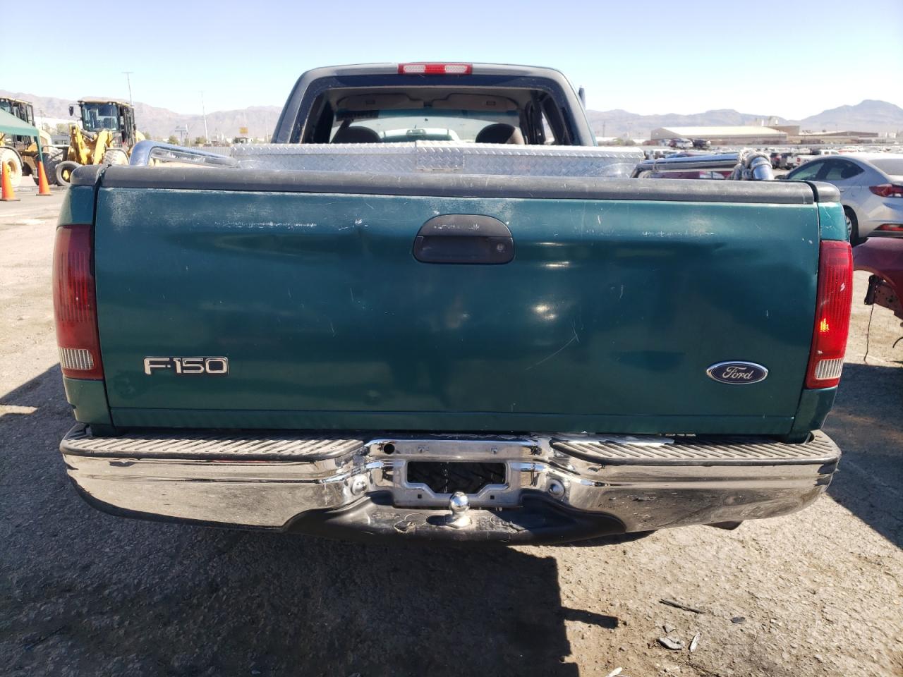 1998 Ford F150 VIN: 1FTDX1721WKA02301 Lot: 61447504