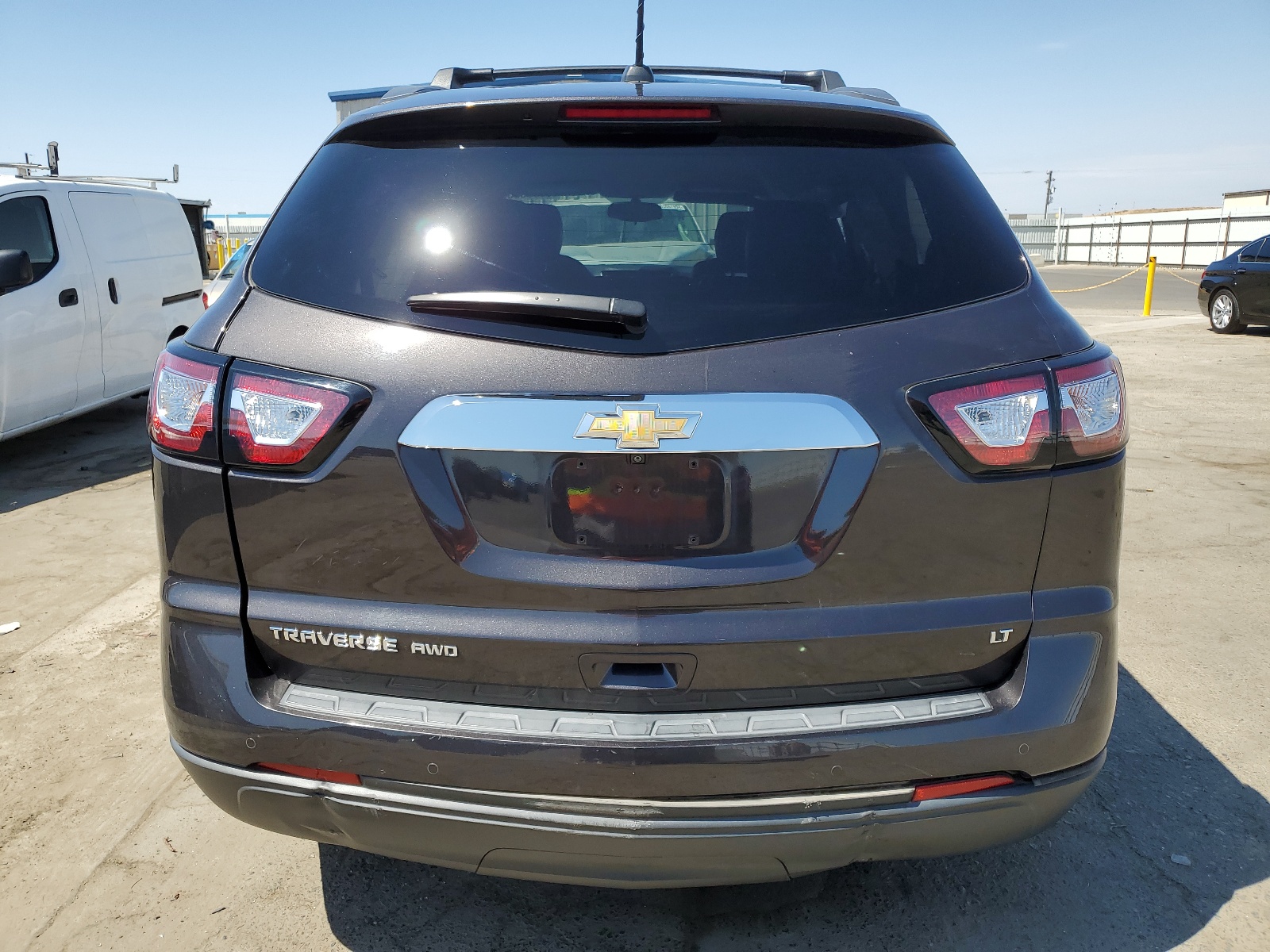 1GNKVGKD9HJ247033 2017 Chevrolet Traverse Lt