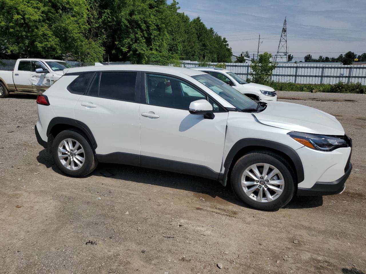 2022 Toyota Corolla Cross Le VIN: 7MUCAABG1NV042391 Lot: 60692374