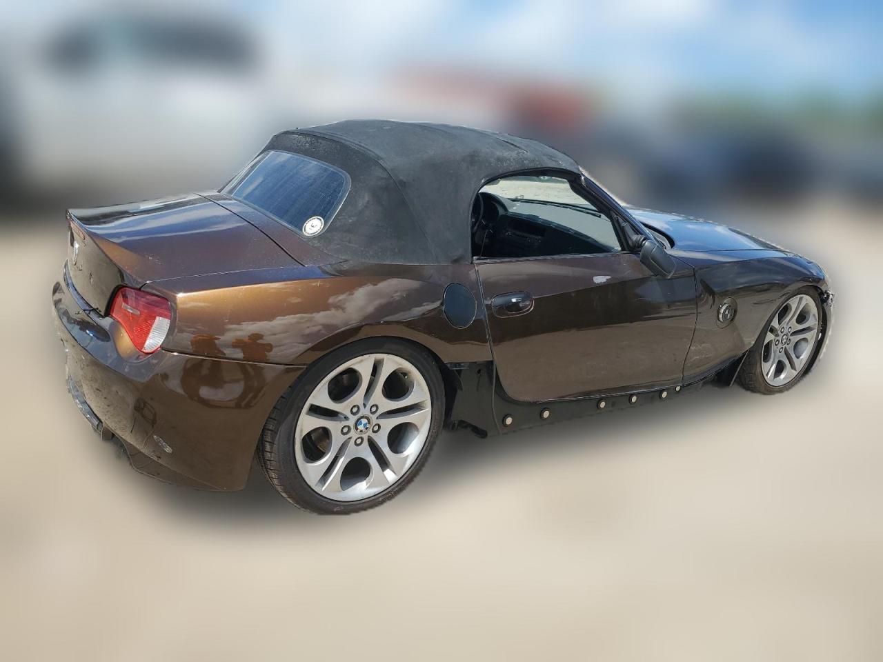 2004 BMW Z4 3.0 VIN: 4USBT535X4LT25483 Lot: 65018594