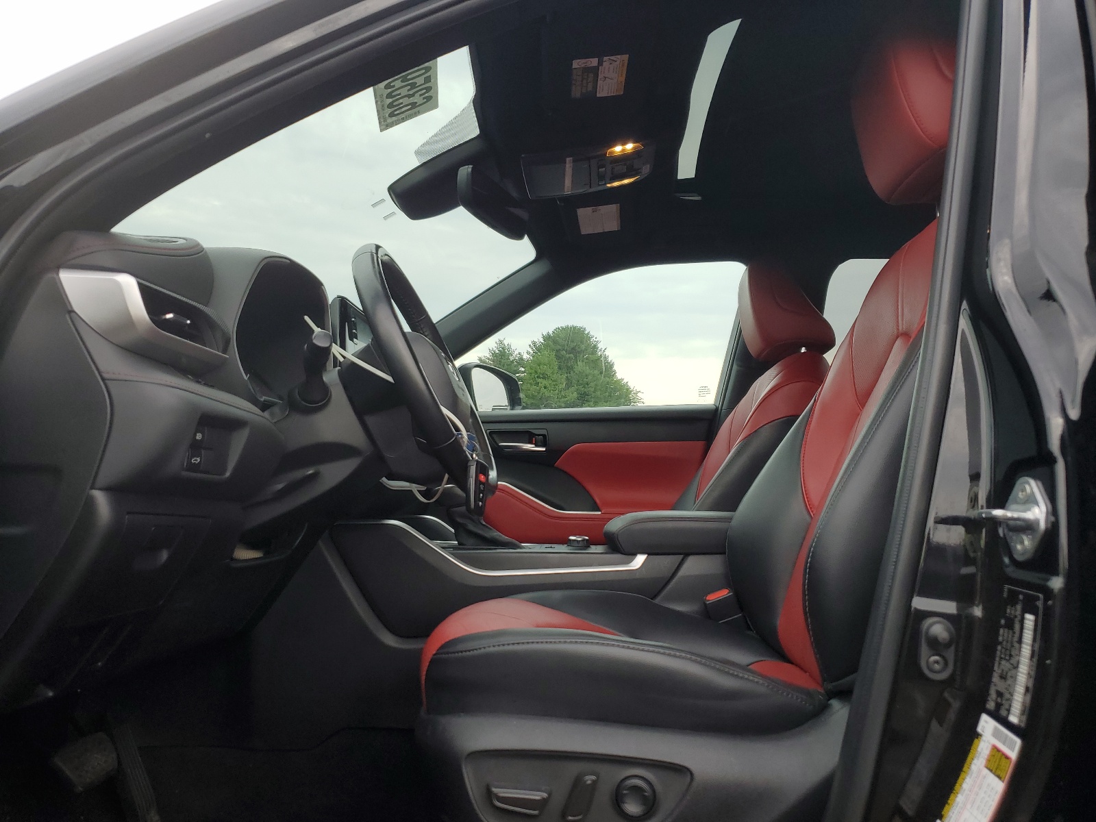 5TDLZRBH4NS175205 2022 Toyota Highlander Xse