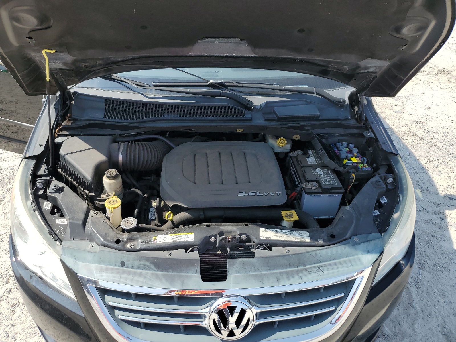 2C4RVADG7CR354453 2012 Volkswagen Routan Sel Premium