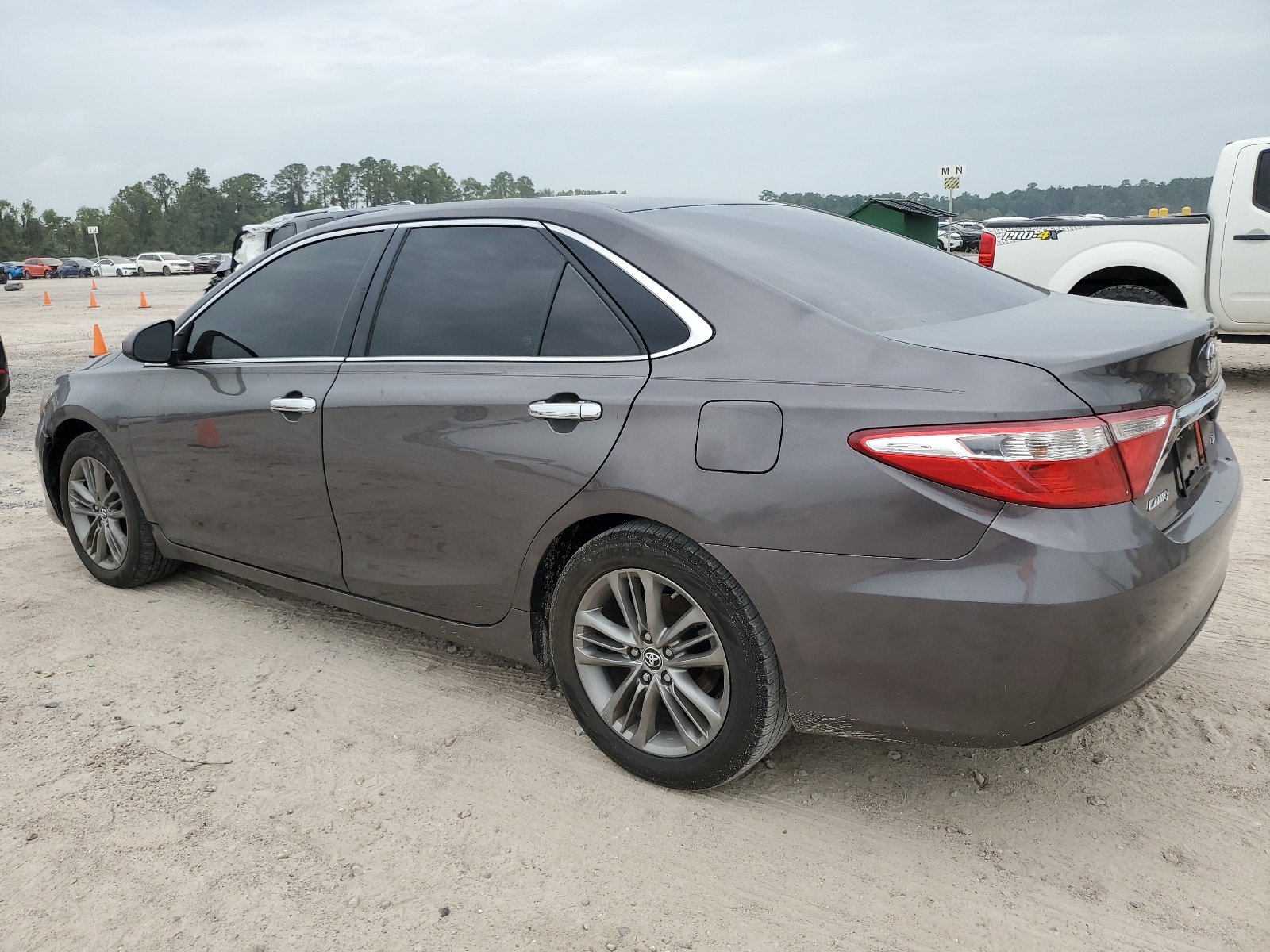 2015 Toyota Camry Le vin: 4T4BF1FK3FR482326