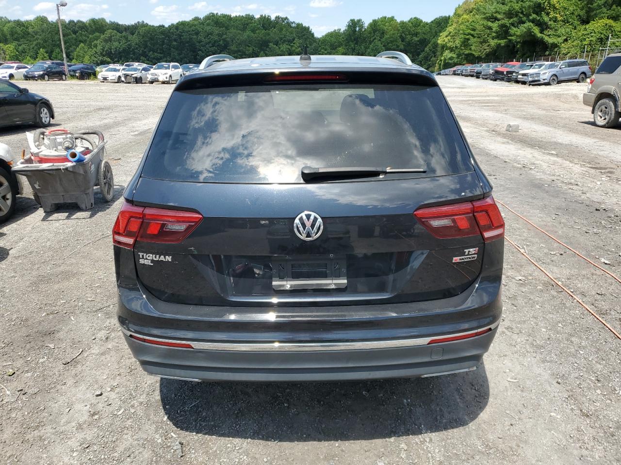 2018 Volkswagen Tiguan Se VIN: 3VV2B7AX4JM142438 Lot: 62933234