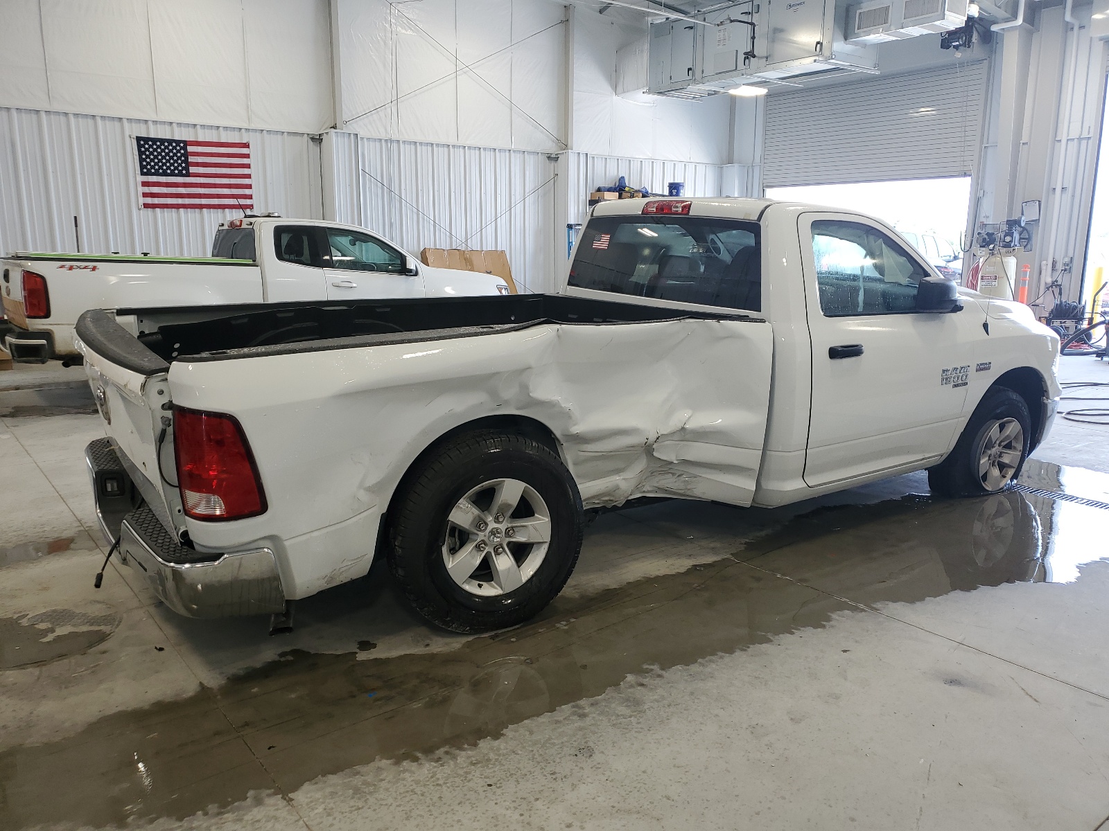 2023 Ram 1500 Classic Tradesman vin: 3C6JR6DT0PG571003