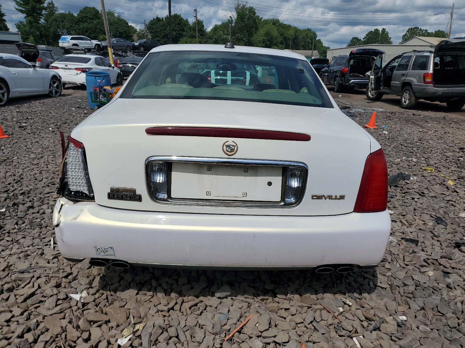 1G6KD54Y24U189276 2004 Cadillac Deville