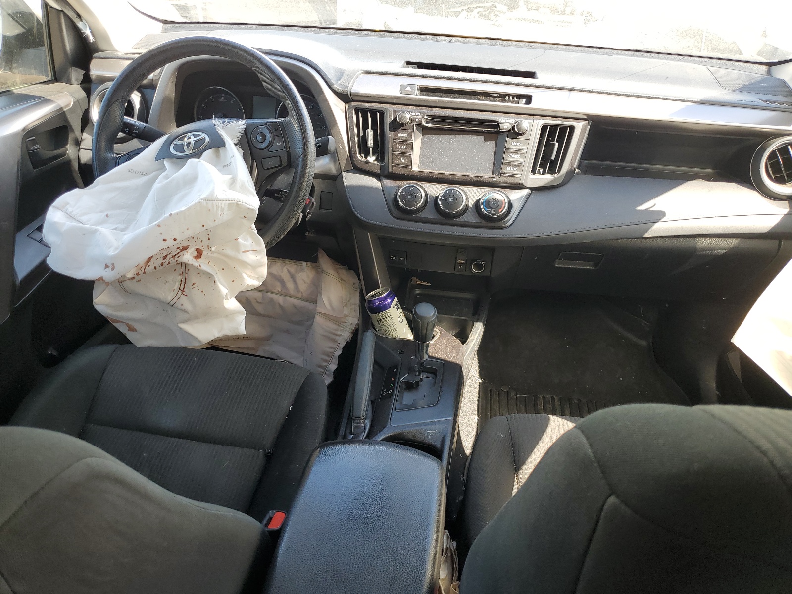 JTMBFREV9HJ133202 2017 Toyota Rav4 Le