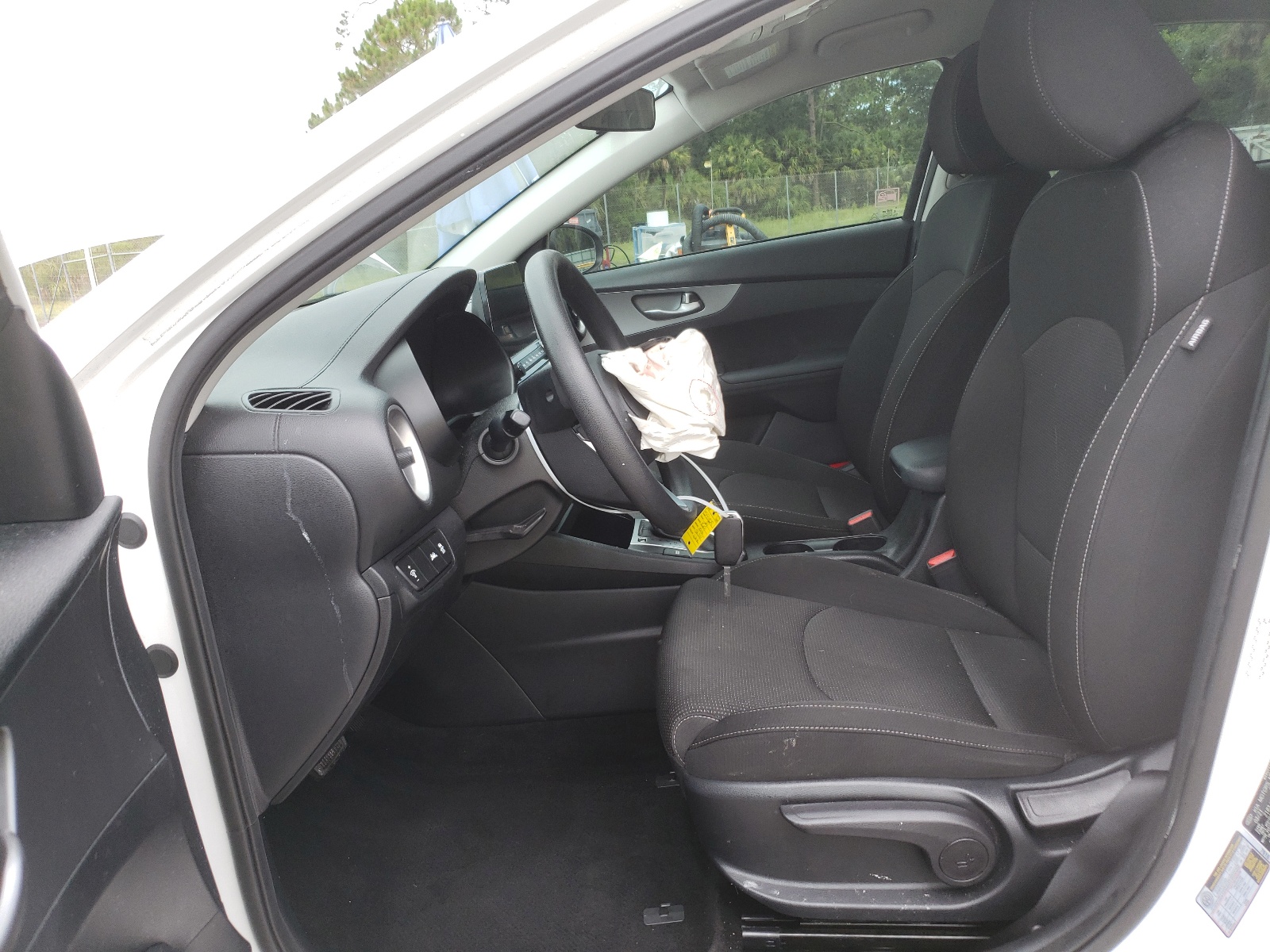 3KPF24AD3ME358381 2021 Kia Forte Fe