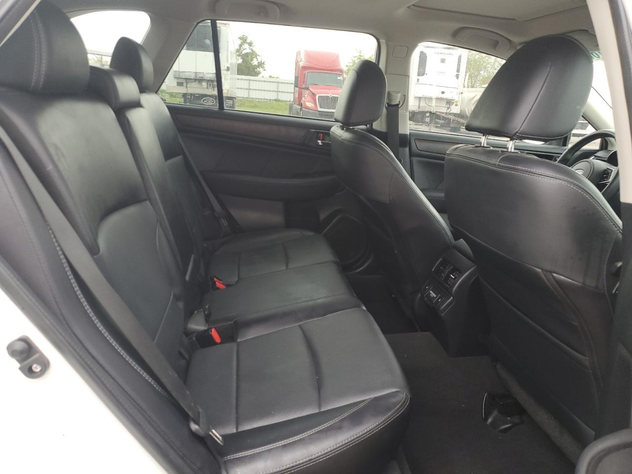 2018 Subaru Outback 2.5I Limited VIN: 4S4BSANC9J3272716 Lot: 63641604