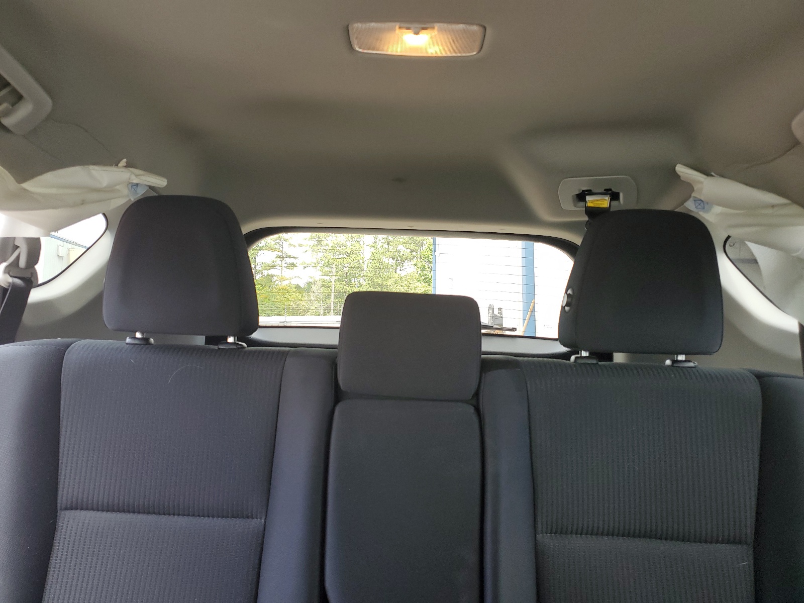 2T3BFREV7FW325071 2015 Toyota Rav4 Le