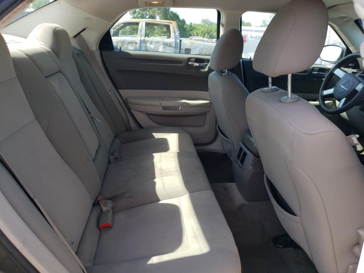 2008 Chrysler 300 Lx VIN: 2C3LA43R48H282313 Lot: 64250414