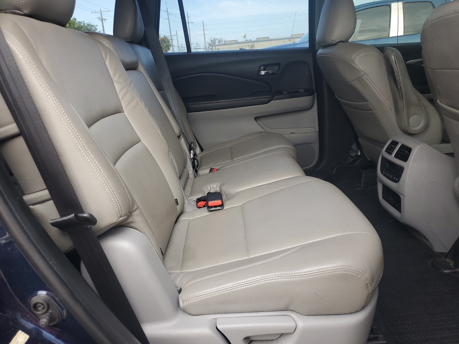 5FNYF5H39GB012804 2016 Honda Pilot Ex