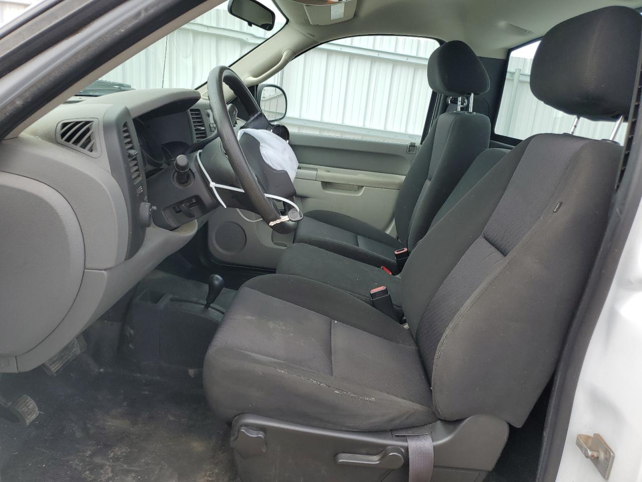 2011 Chevrolet Silverado K1500 VIN: 1GCNKPE02BZ328469 Lot: 63971704