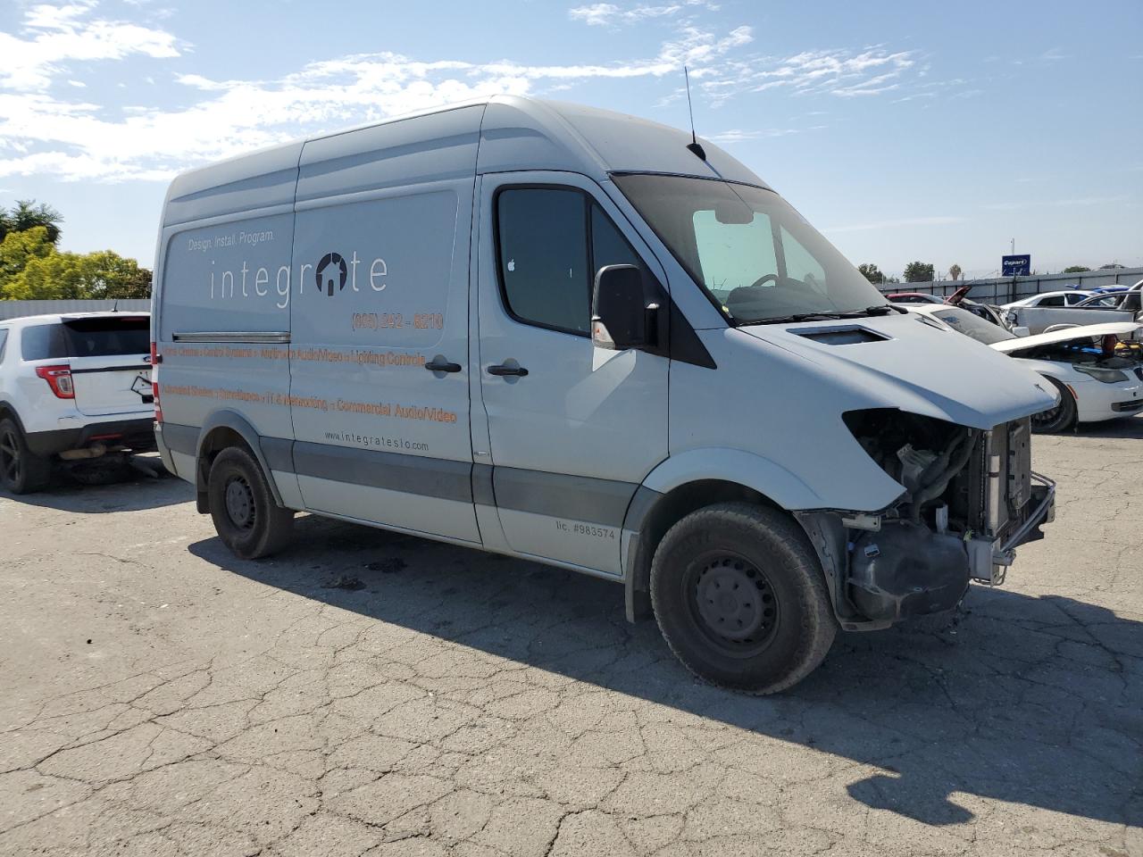 VIN WD3PE7DC9E5923787 2014 MERCEDES-BENZ SPRINTER no.4