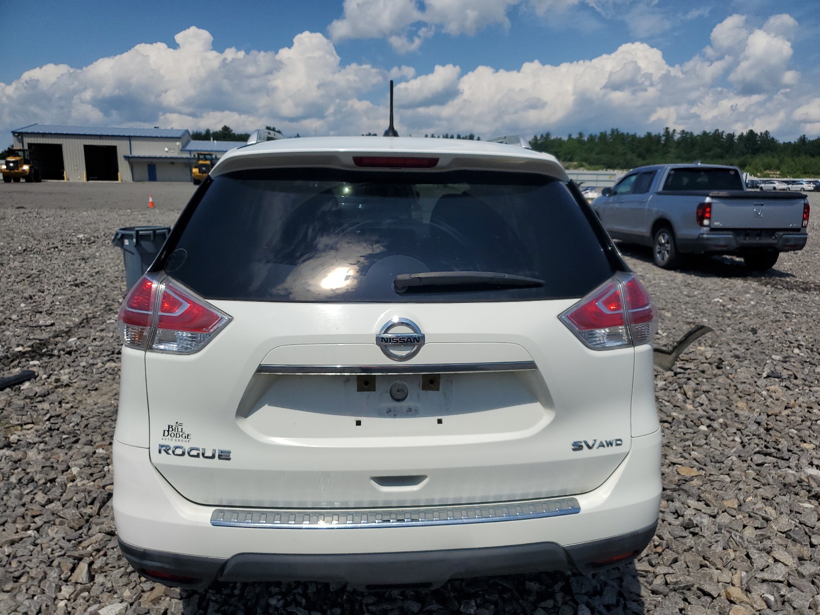 2016 Nissan Rogue S vin: KNMAT2MV5GP625279