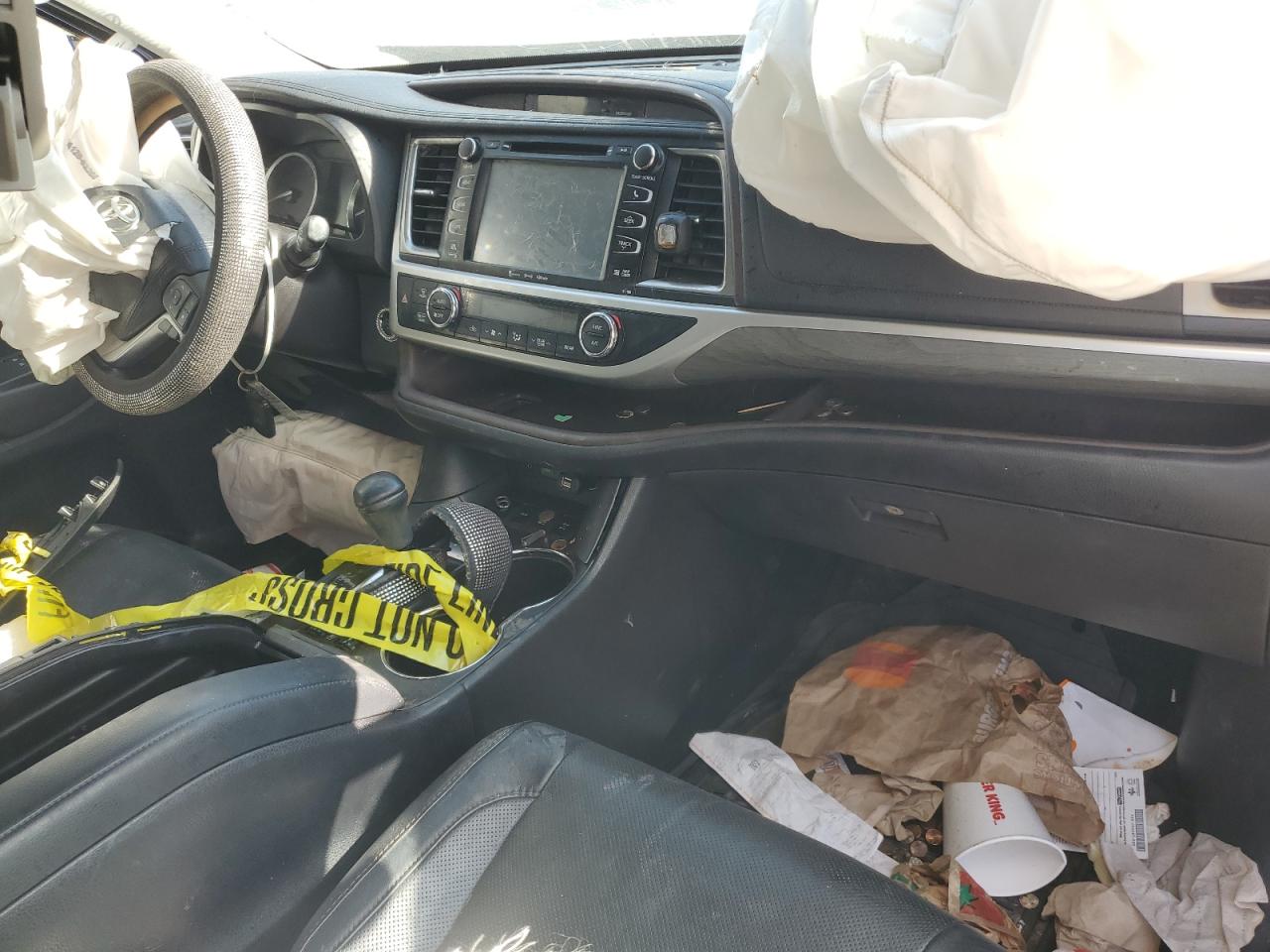 2018 Toyota Highlander Limited VIN: 5TDDZRFH2JS810656 Lot: 62014764