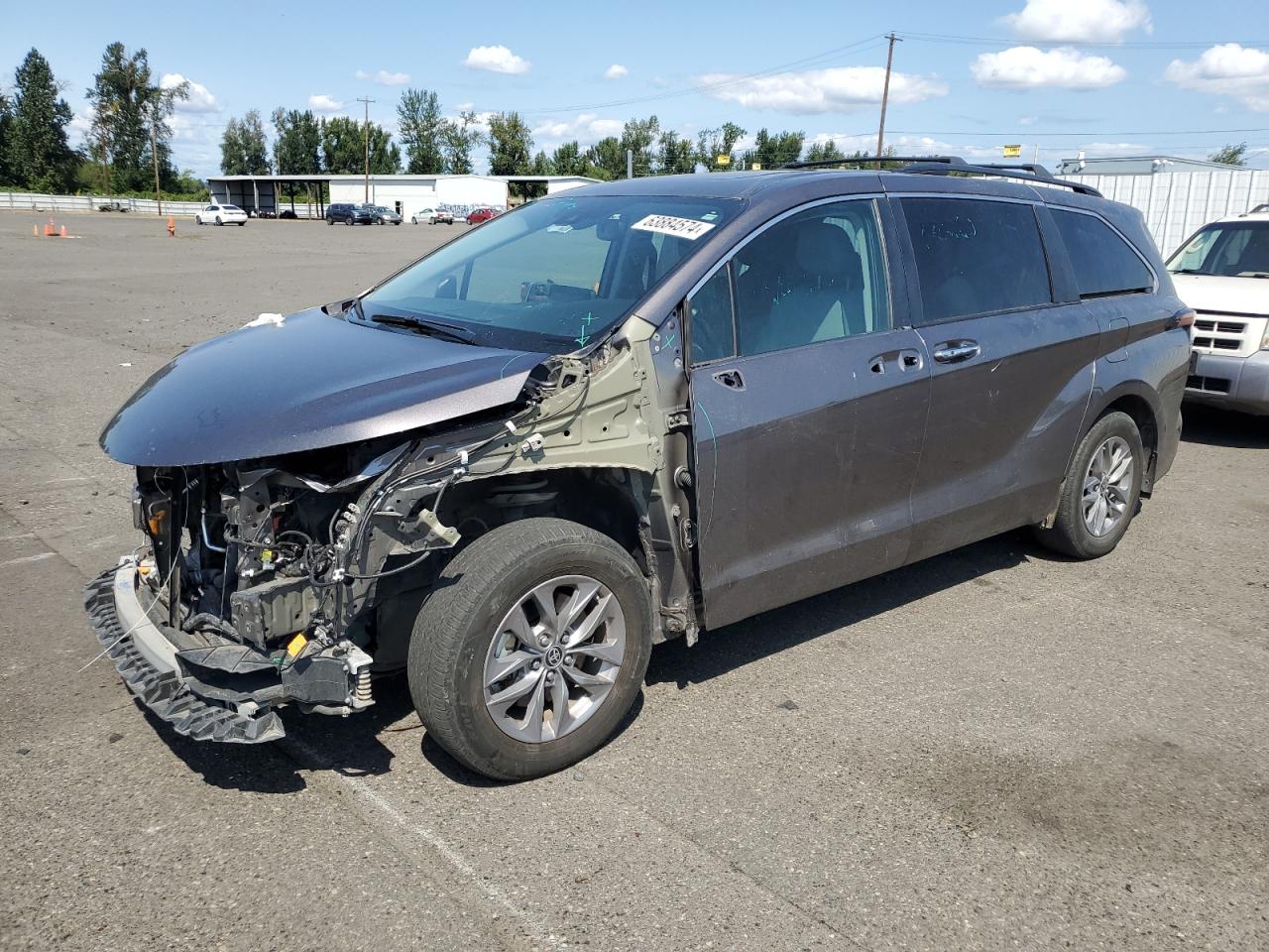 5TDYRKEC6NS091450 2022 TOYOTA SIENNA - Image 1