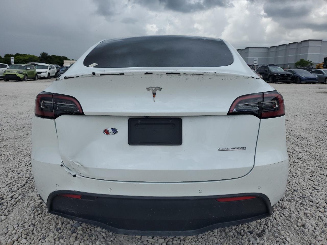 2022 Tesla Model Y VIN: 7SAYGDEF5NF507233 Lot: 65416004