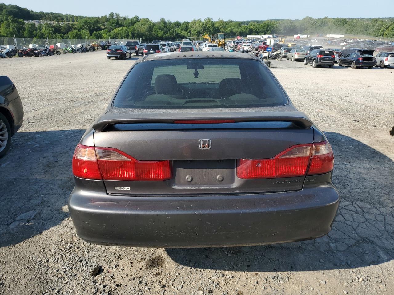 1999 Honda Accord Lx VIN: 1HGCG5540XA102468 Lot: 63715504