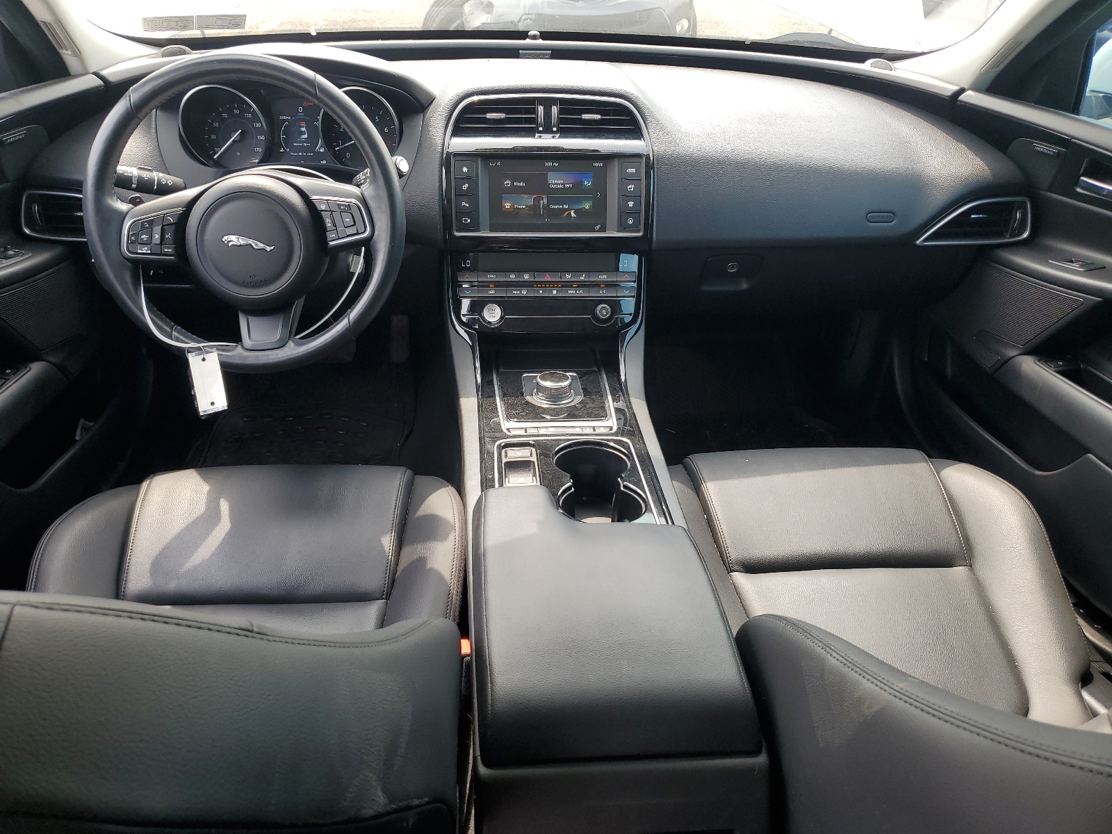 SAJAJ4BV2HA963507 2017 Jaguar Xe Premium
