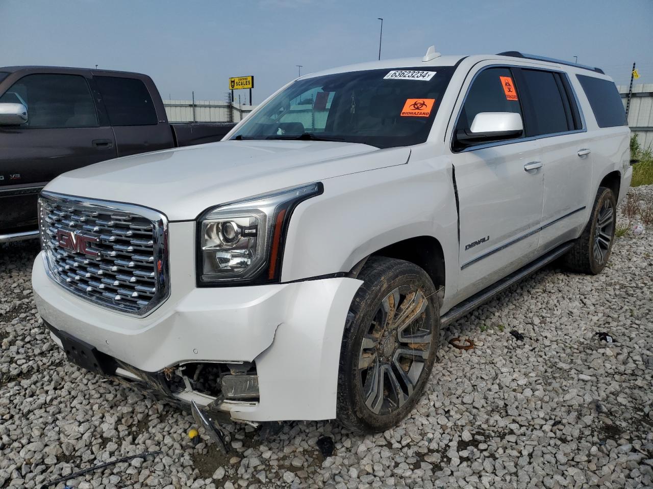 2019 Gmc Yukon Xl Denali zu verkaufen in Cahokia Heights, IL - Front End