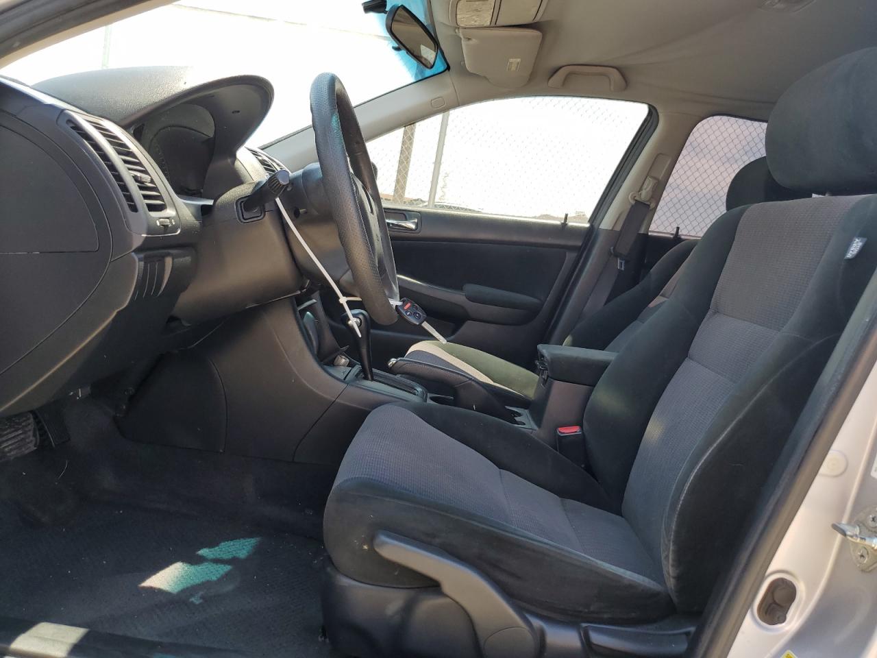 2005 Honda Accord Lx VIN: 1HGCM56425A175667 Lot: 64671364