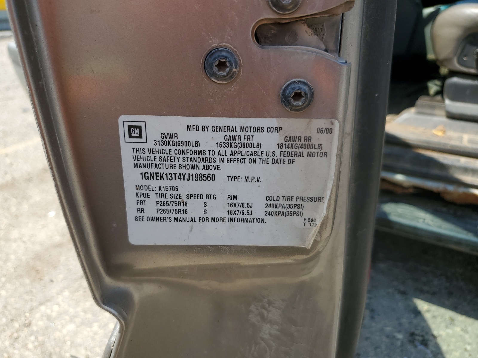 1GNEK13T4YJ198560 2000 Chevrolet Tahoe K1500