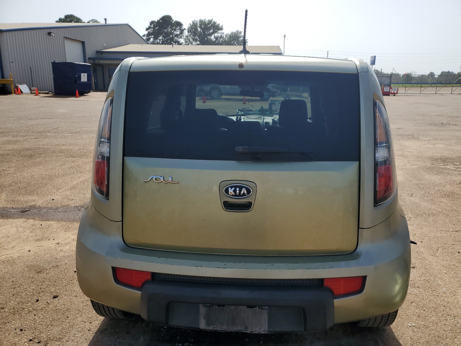 KNDJT2A2XA7028310 2010 Kia Soul +