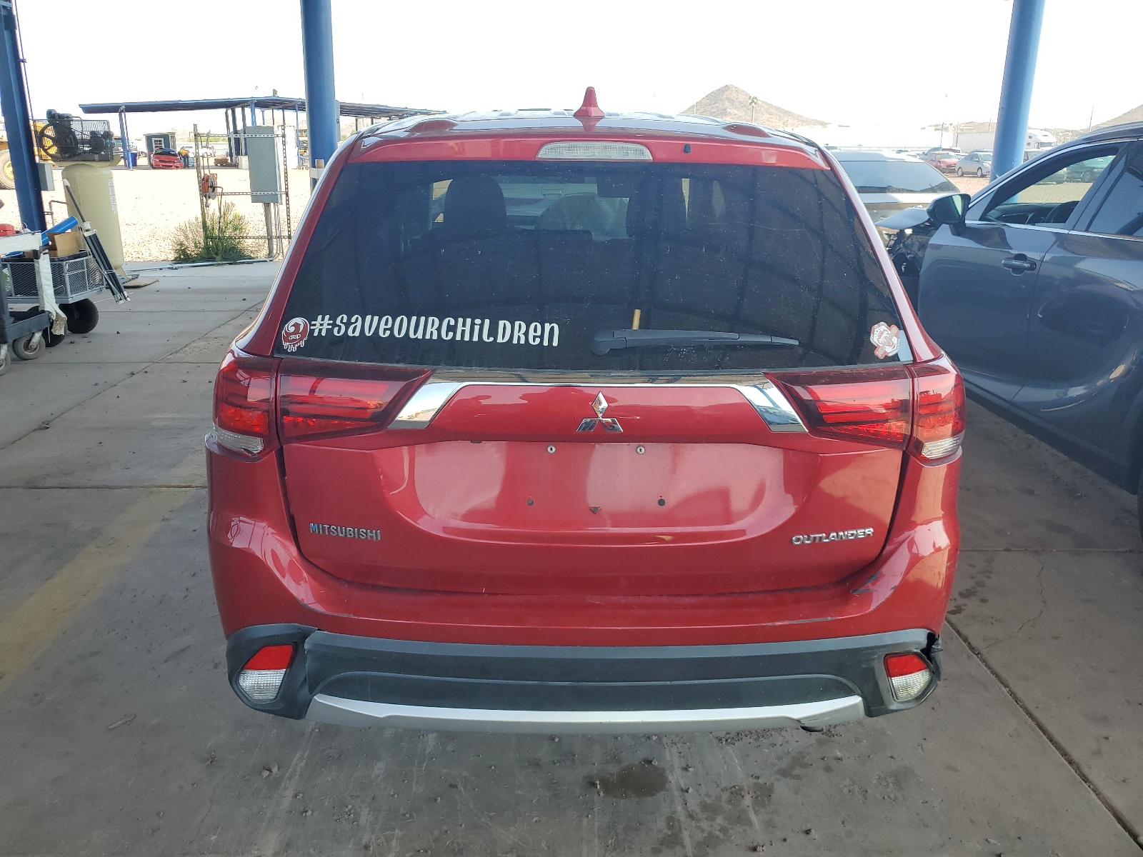 JA4AD2A38HZ053463 2017 Mitsubishi Outlander Es