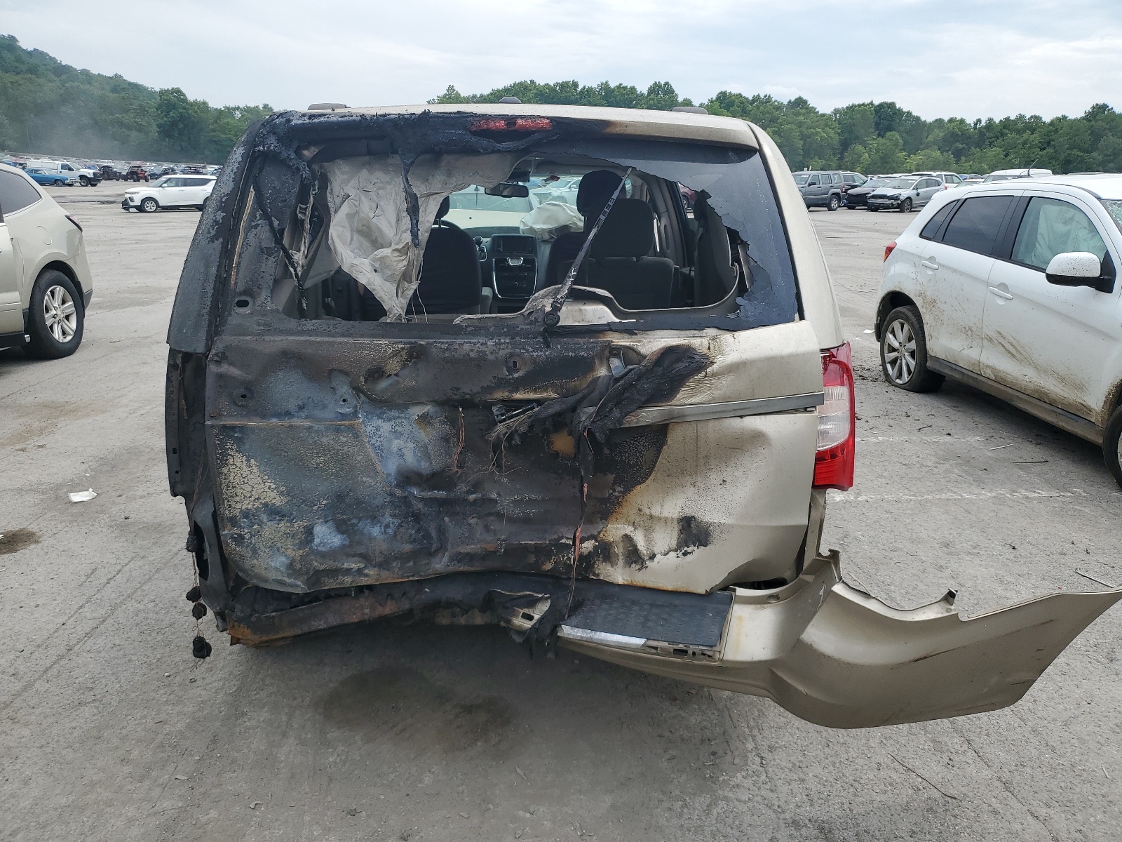 2C4RC1BG7ER333324 2014 Chrysler Town & Country Touring