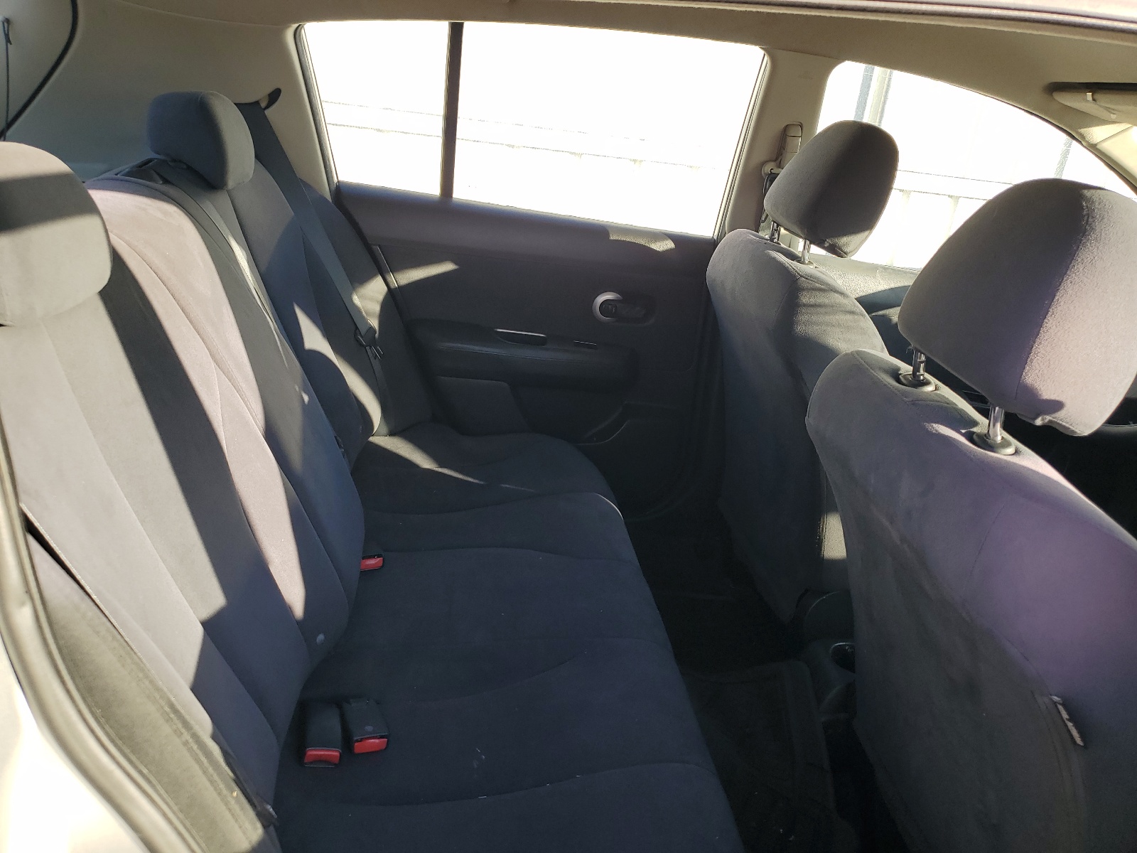 3N1BC13E39L416477 2009 Nissan Versa S