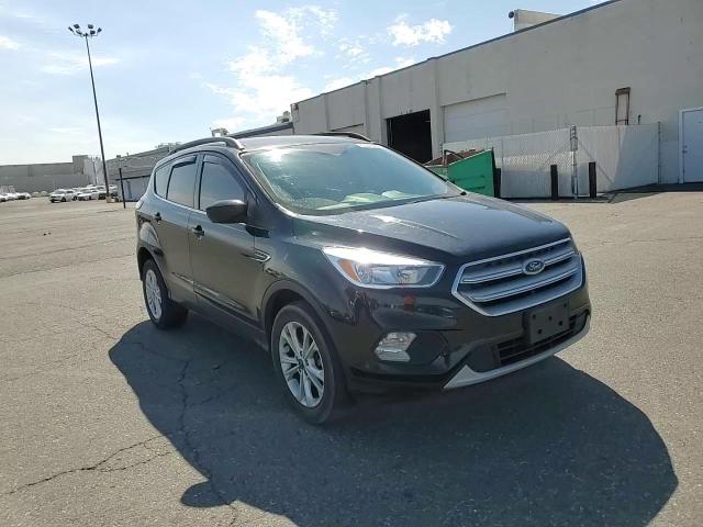 2018 Ford Escape Se VIN: 1FMCU9GD4JUC10105 Lot: 63346984