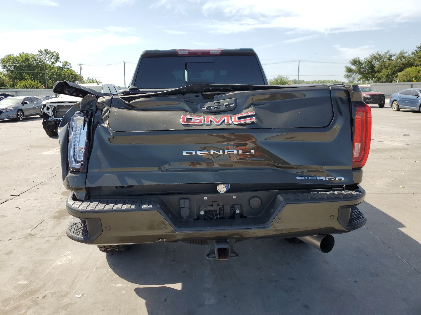 1GT49REYXNF262963 2022 GMC Sierra K2500 Denali