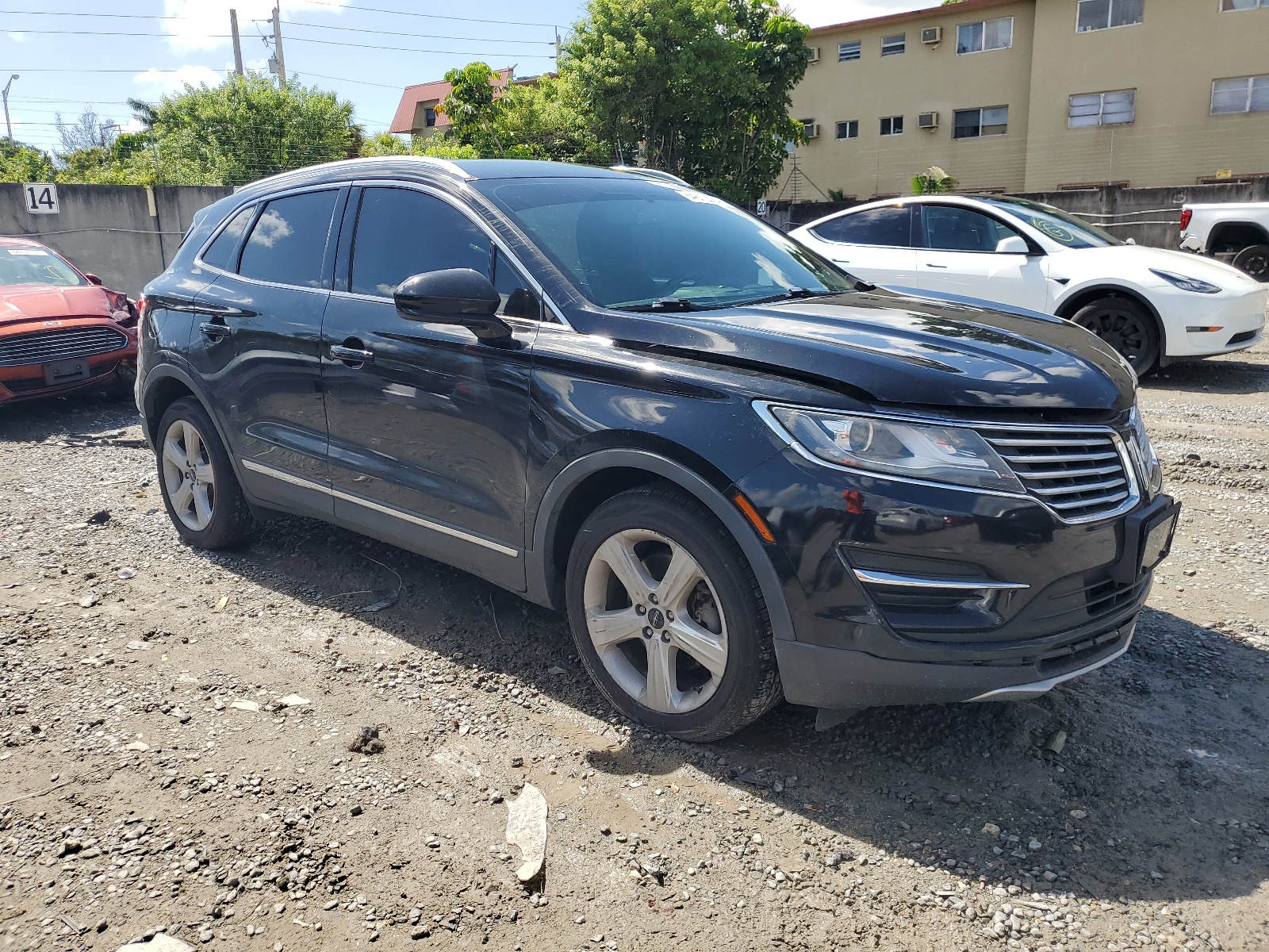 5LMCJ1C98HUL71446 2017 Lincoln Mkc Premiere