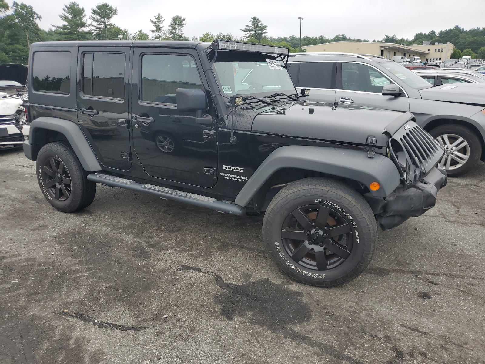 2014 Jeep Wrangler Unlimited Sport vin: 1C4BJWDG0EL194616