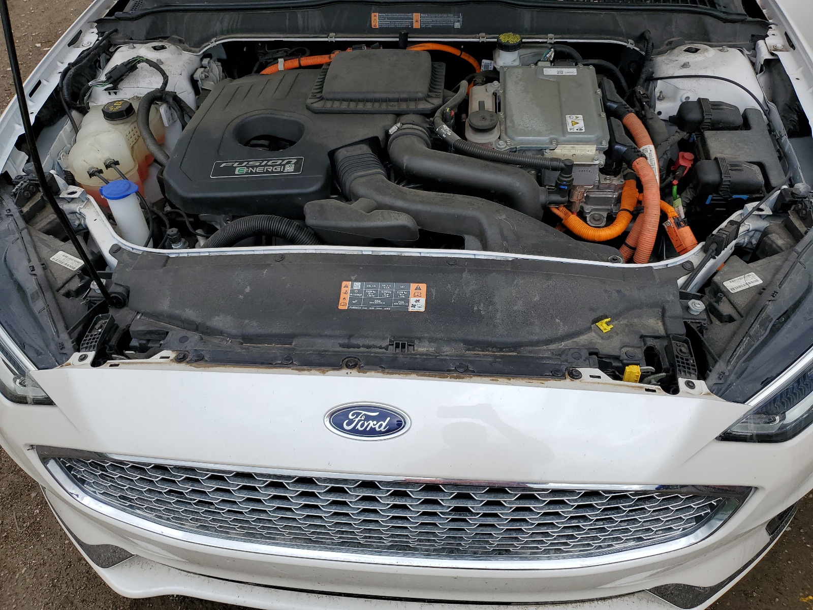 3FA6P0SU2KR185179 2019 Ford Fusion Titanium