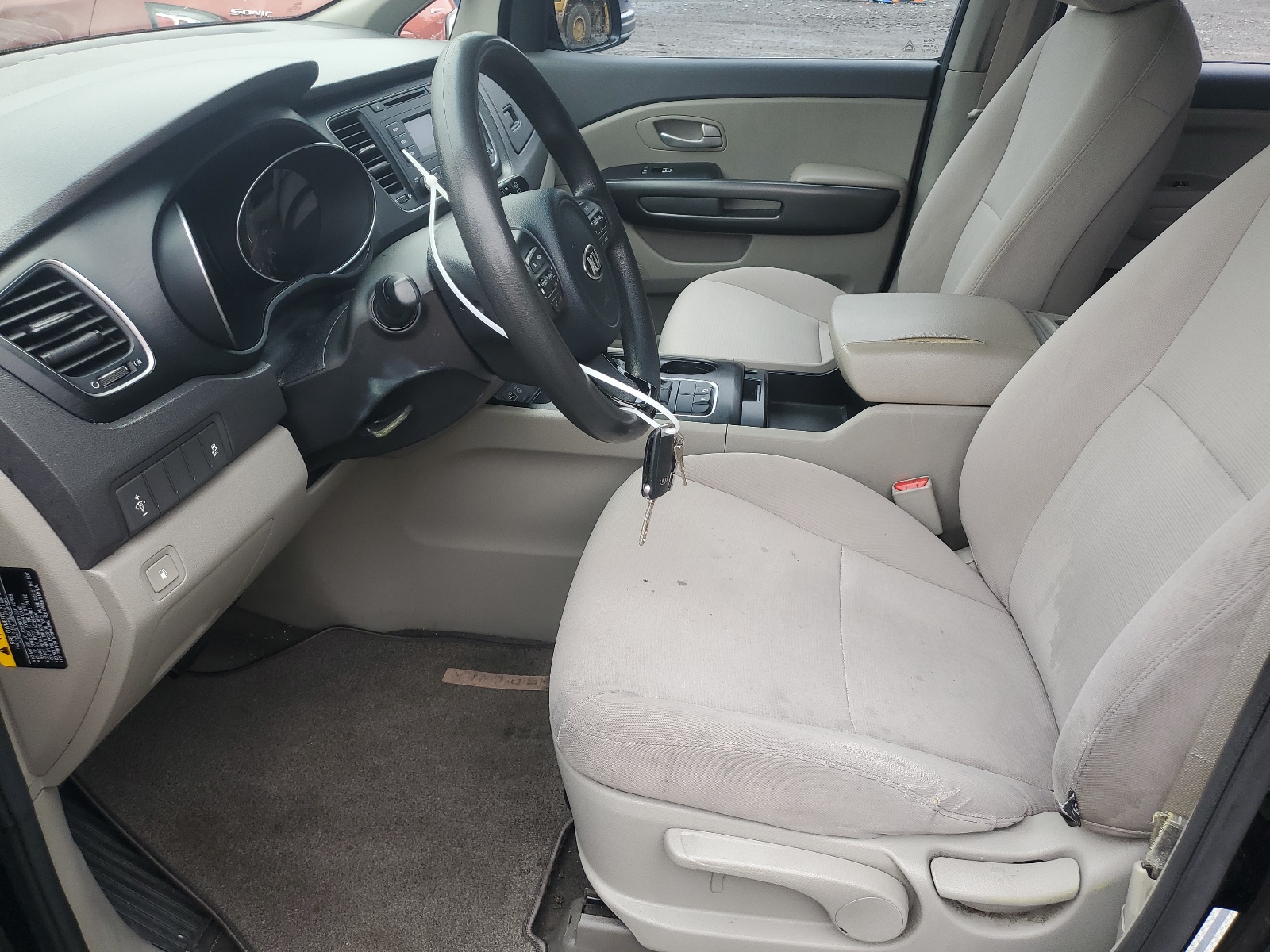 KNDMA5C1XF6039071 2015 Kia Sedona L