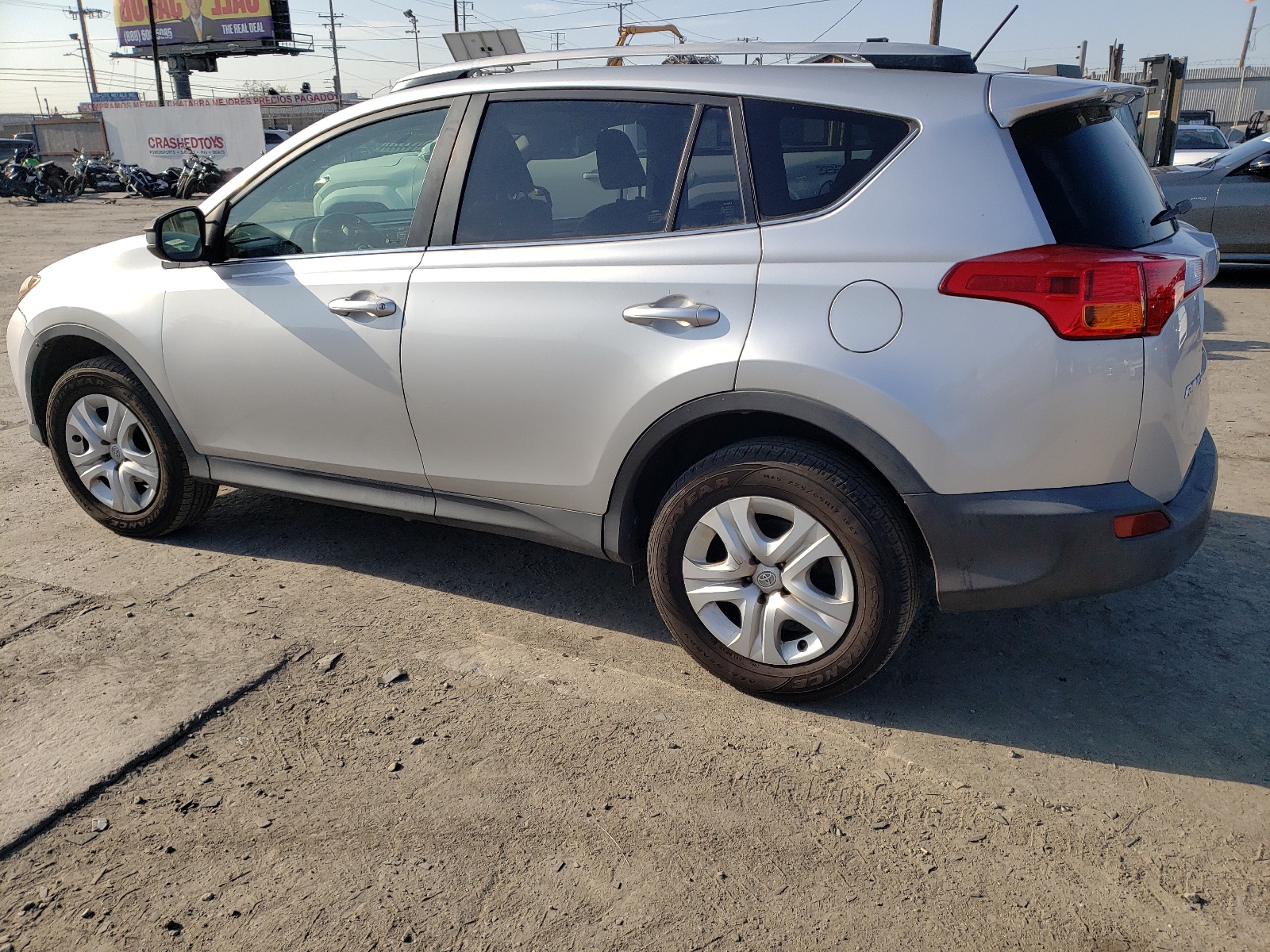 2015 Toyota Rav4 Le vin: JTMZFREV3FJ050893