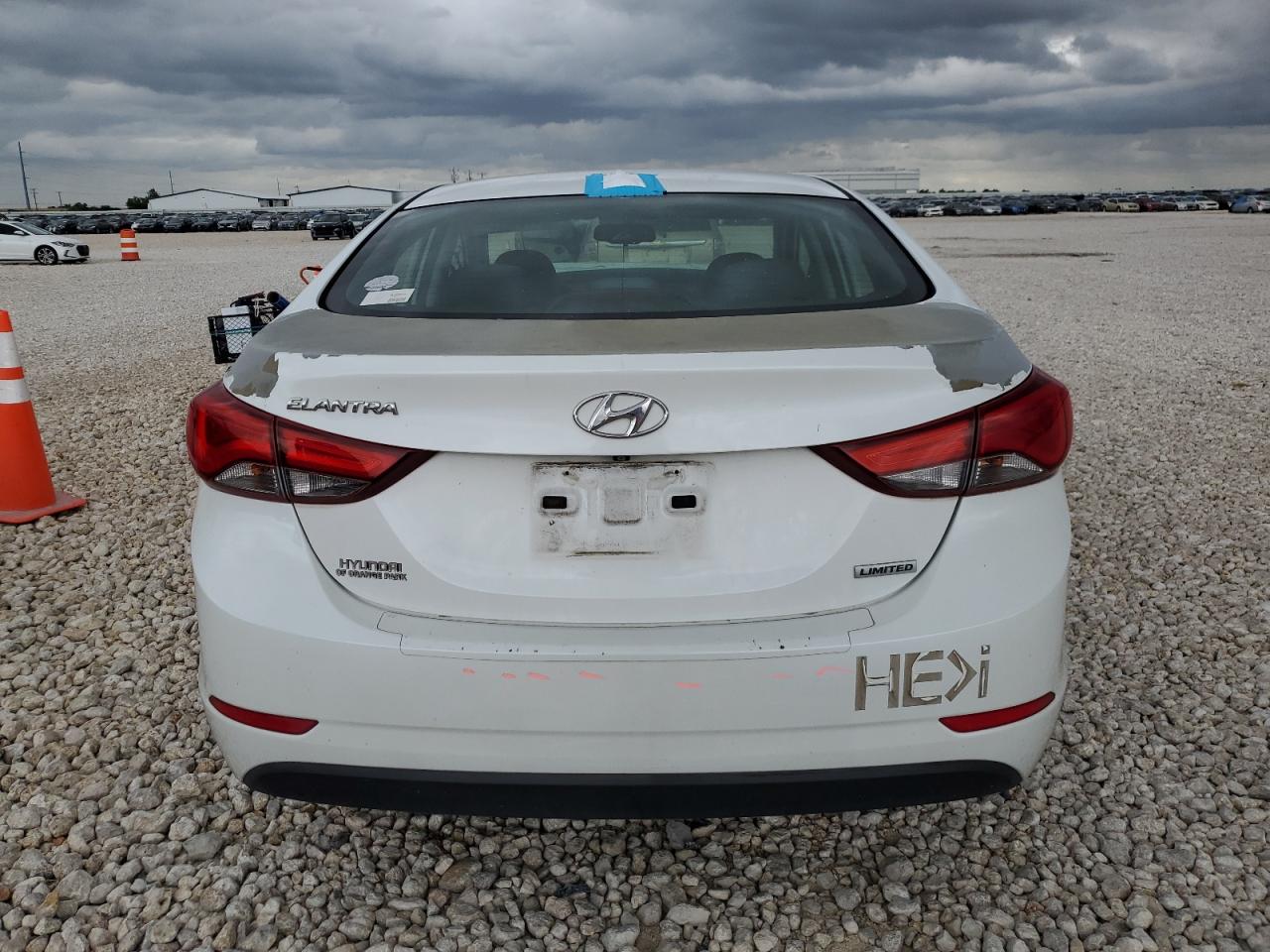 2016 Hyundai Elantra Se VIN: 5NPDH4AE7GH717777 Lot: 61191434